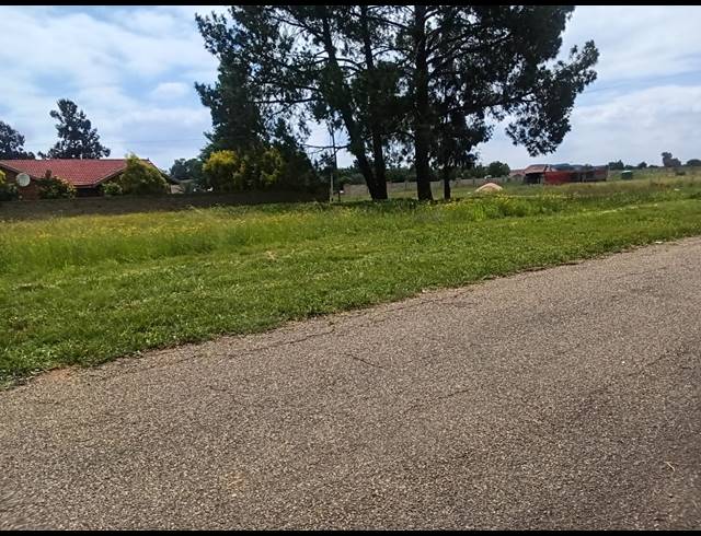 1,126M² VACANT LAND FOR SALE IN KOOKRUS